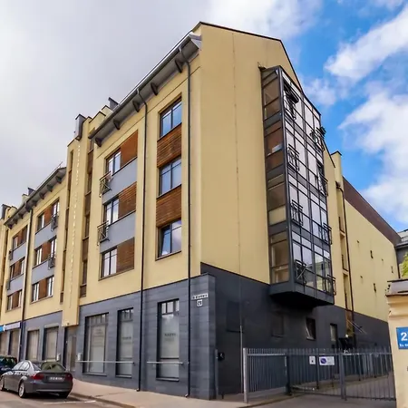 Marie Oldtown Self Check-in By Quarterstays *