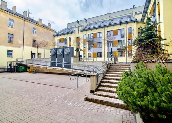 Apartment Marie Oldtown Self Check-in By Quarterstays *