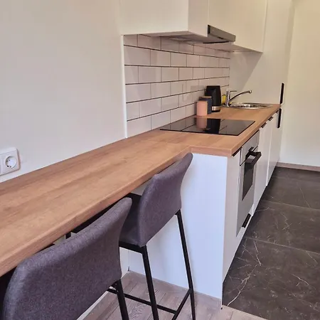 Sv2 Marie Oldtown Self Check-in By Quarterstays